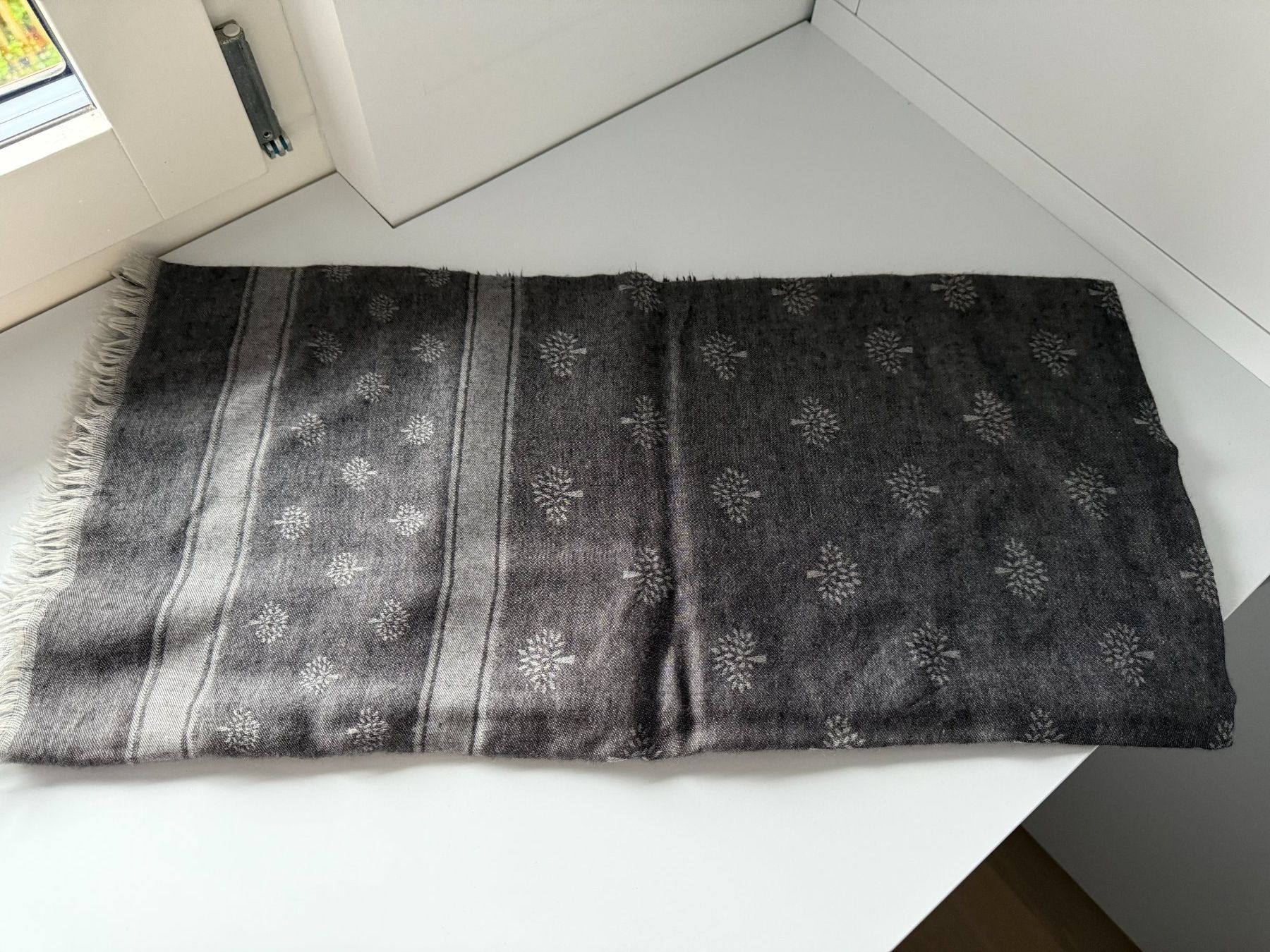 Mulberry Foulard & Sciarpe: Mulberry Halstuch – Usato da Horgen venduto da tsp_qr5b