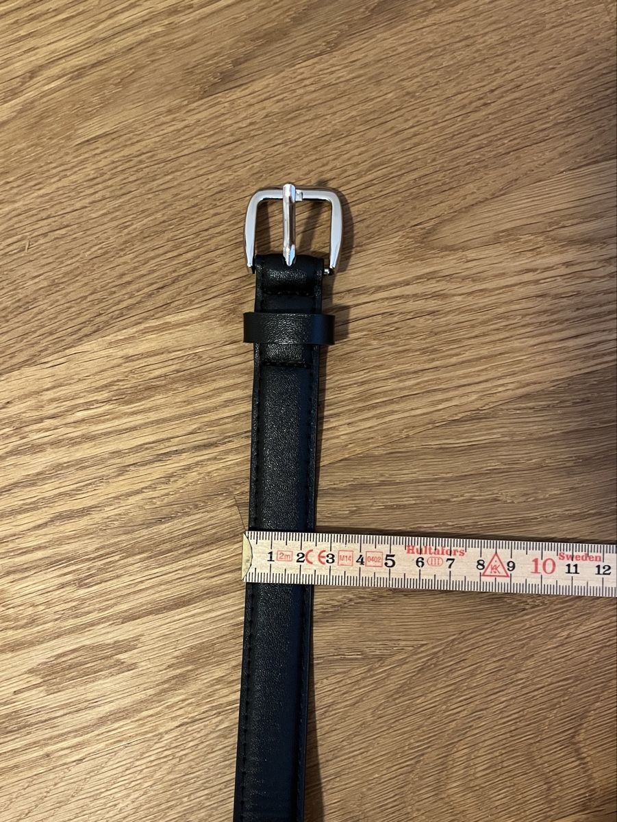 Cinture: Schwarzer Gürtel von Stradivarius – Nuovo (secondo la descrizione) da Steinen venduto da nic_yk9v 1