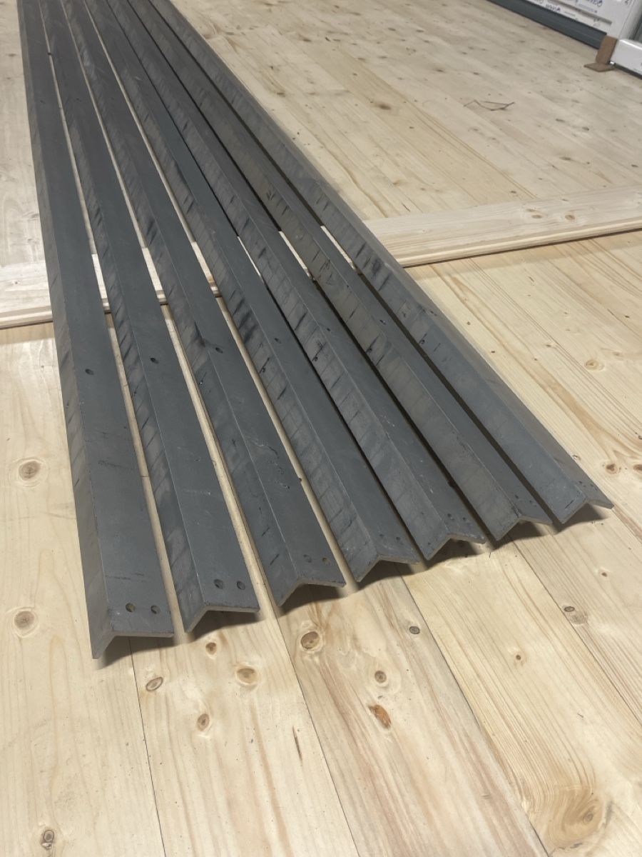 Profilati: Winkeleisen, Winkelprofil – Usato da Rickenbach LU venduto da fla_9ft6 2