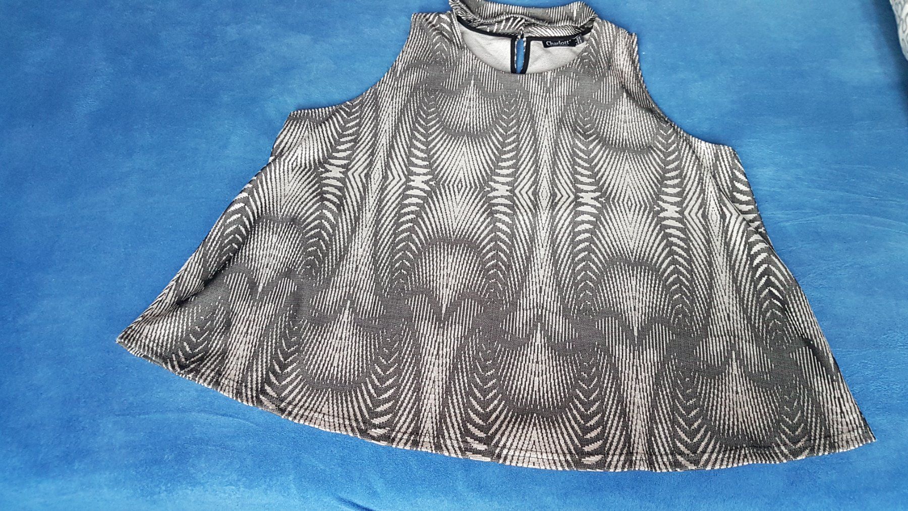 Tuniche: Tunique taille 50/52 marque Charlott' – Usato da Villiers venduto da san_jn5w