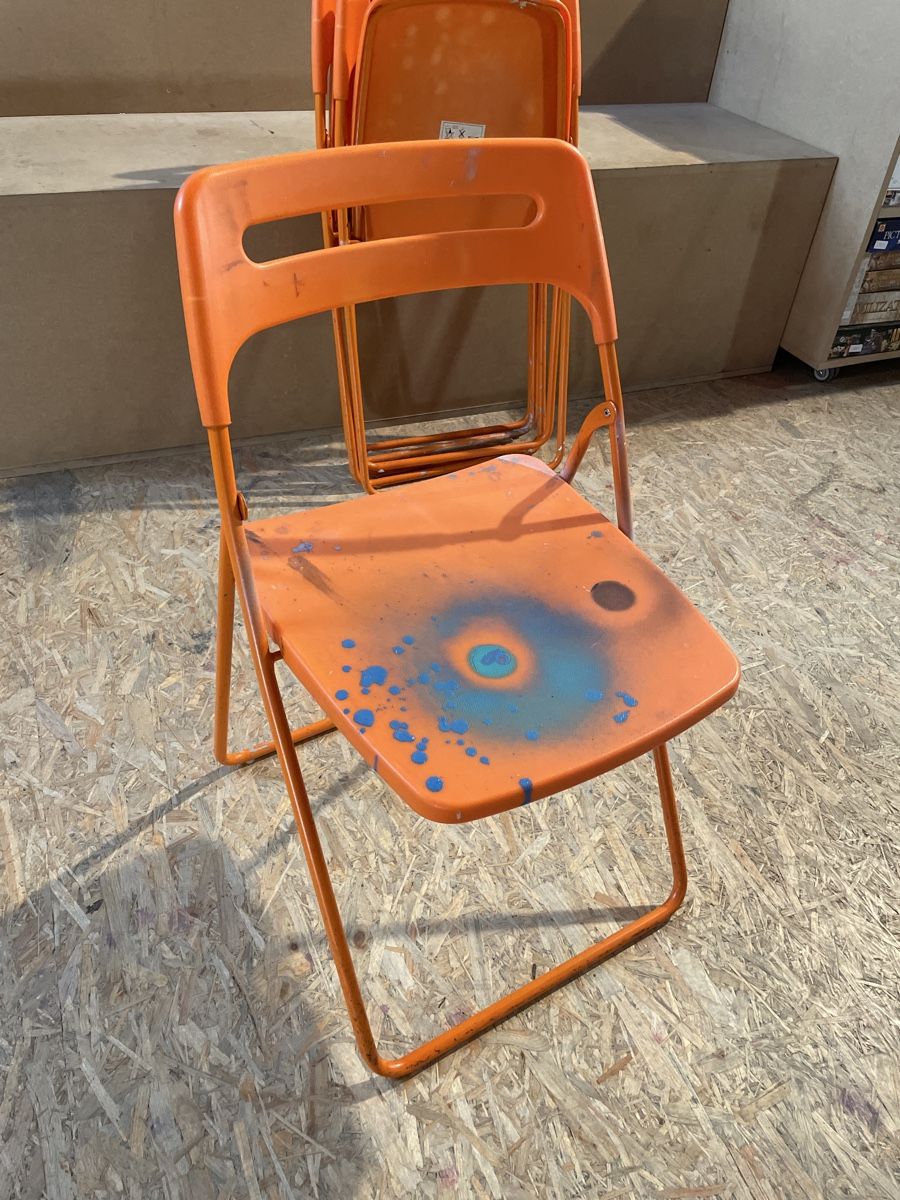 Ikea Sedie: Chaises plastique orange (4 pièces) – Usato da Fribourg venduto da JohnB4 4