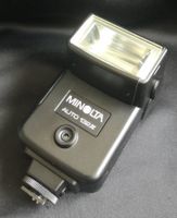 Minolta Auto 132X Blitzgerät.