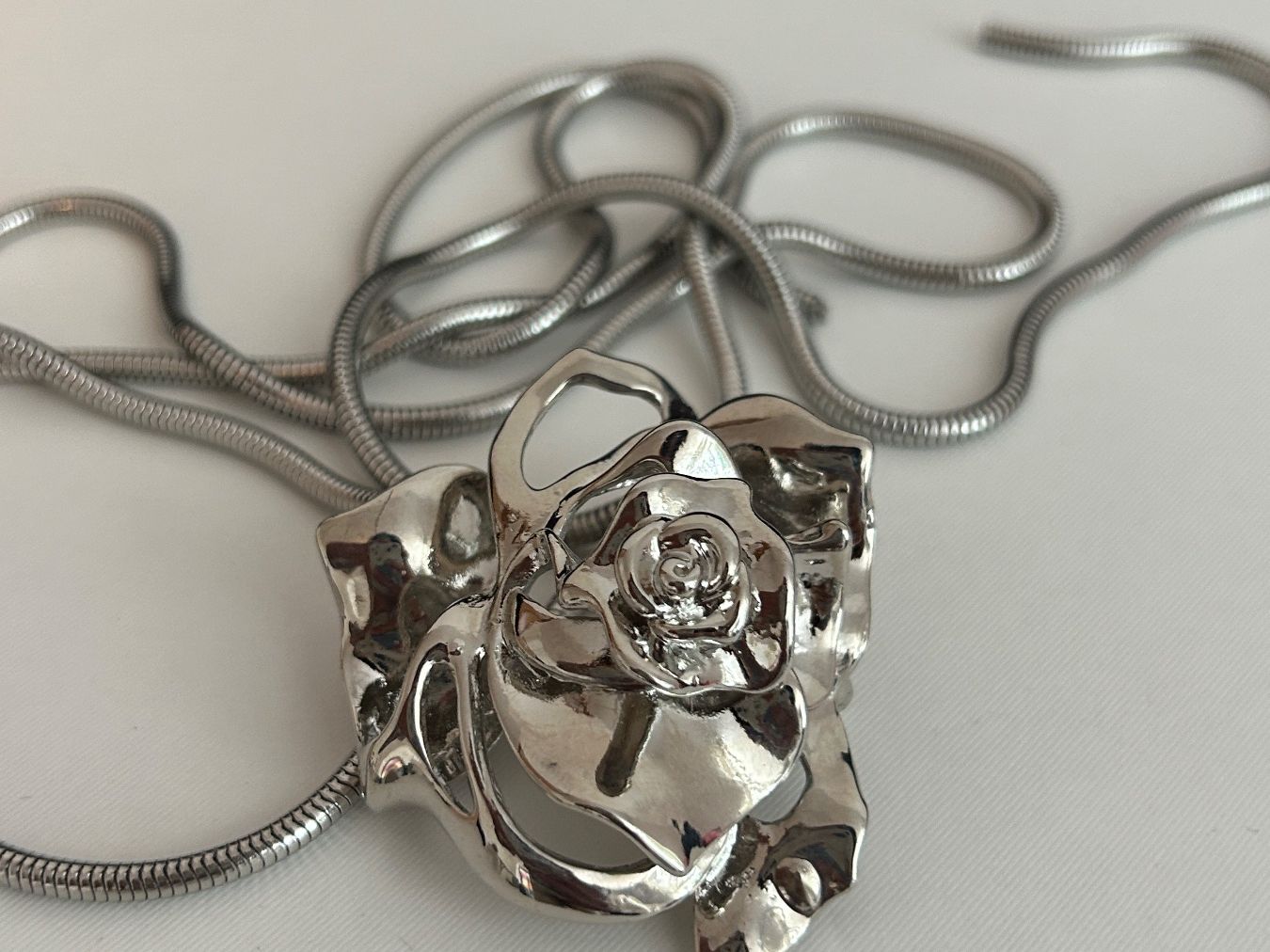 Ceintures: Adjustable Metal Rosy Belt – Neuf (Voir description) à St. Gallen par ell_8n6t 2