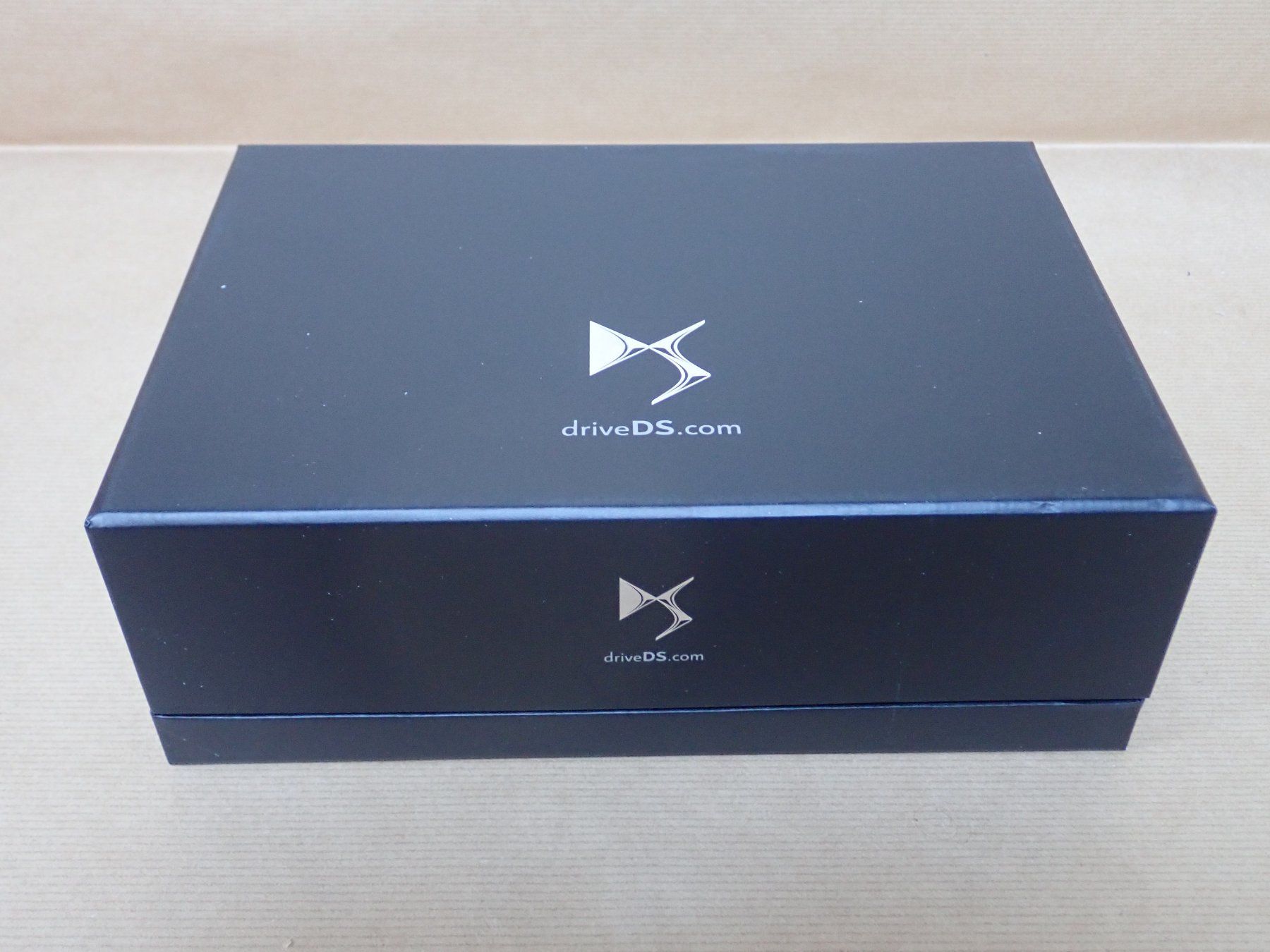 Citroën Modellini d'auto: Citroen DS Coffret 60 ans DS - Norev – Nuovo e nell'imballaggio originale da Winterthur venduto da 602ccm 2
