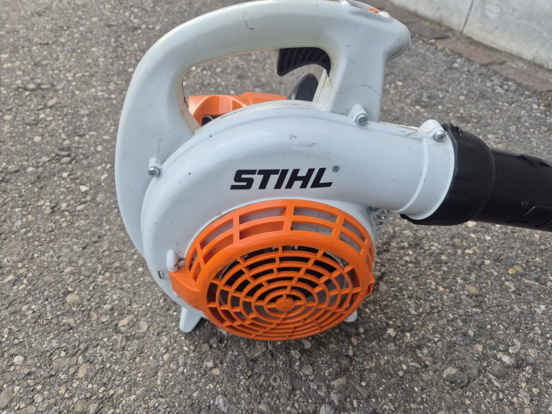 Stihl Laubbläser & Laubsauger: Stihl Blasgerät BG 56 – Gebraucht aus Niederglatt ZH von Hinti50 1