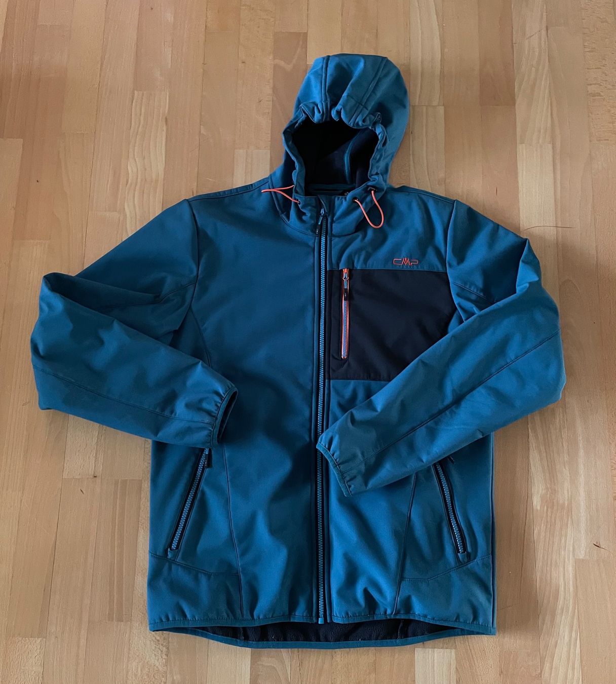 CMP Giacche: CMP Herren Softshelljacke / Grösse 50 / absolut neuwertig!!! – Usato da Winterthur venduto da LESA1015