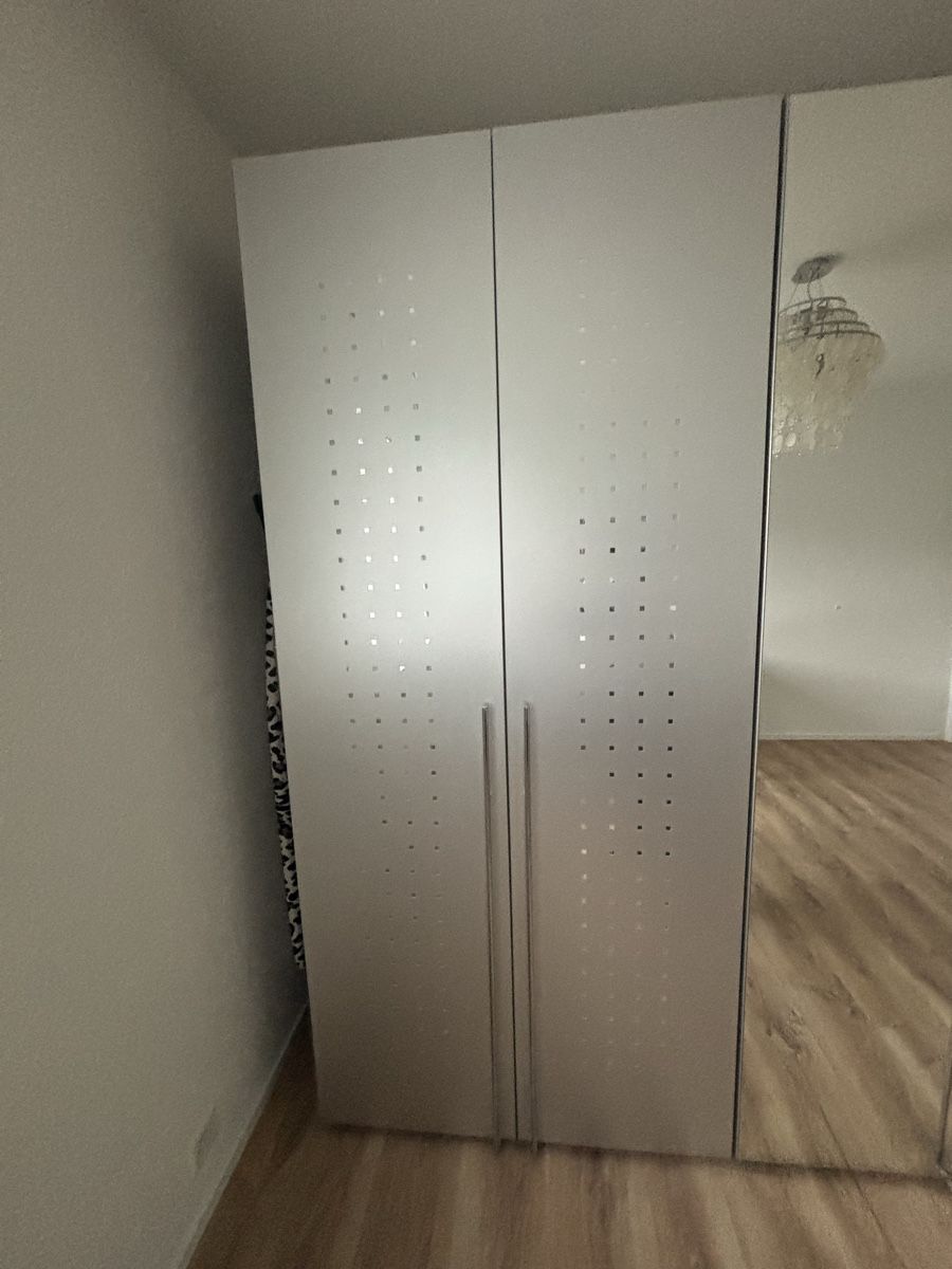 Schränke: 7-türiger Kleiderschrank – Gebraucht aus Adliswil von edpa 1