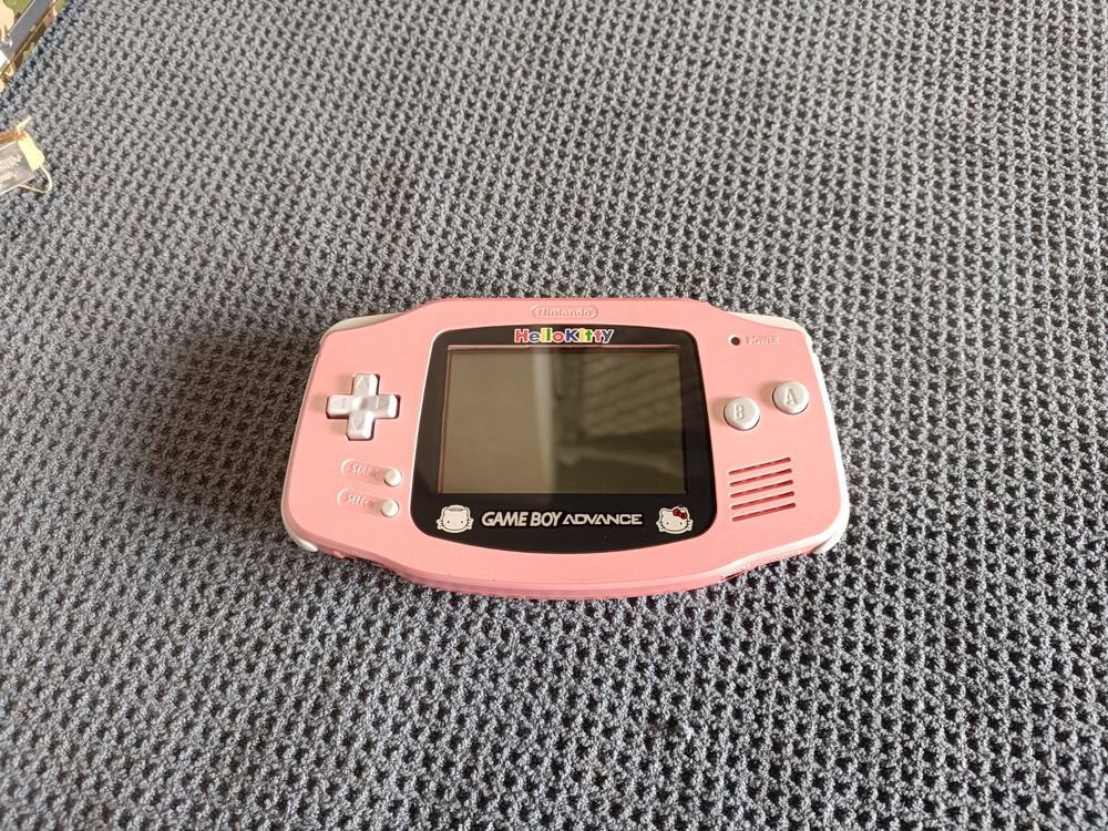 Nintendo Konsolen: Gameboy Advance Limited Hello Kitty Edition – Gebraucht aus Pratteln von Colin97