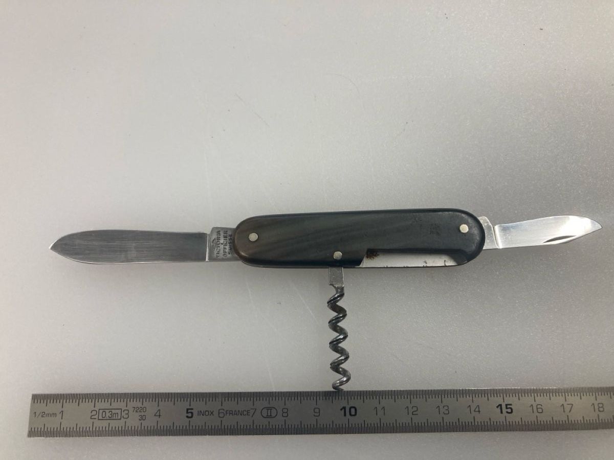 Victorinox Coltelli tascabile: Offiziersmesser – Usato da Krauchthal venduto da colligio 1