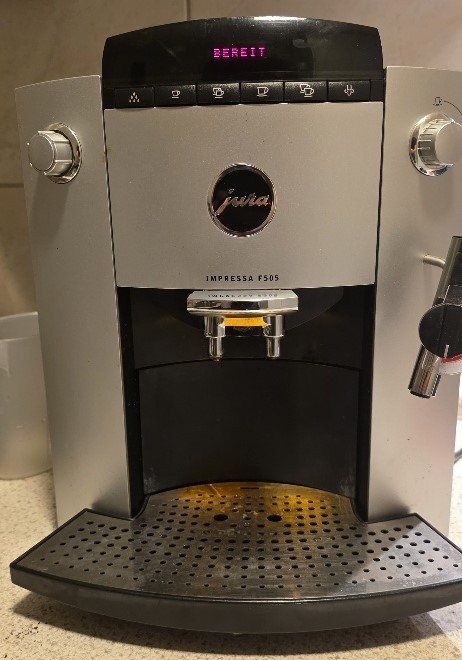 Jura Macchine per caffè & Macchine per espresso: Jura F505 – Usato da Zürich venduto da mimi_zh