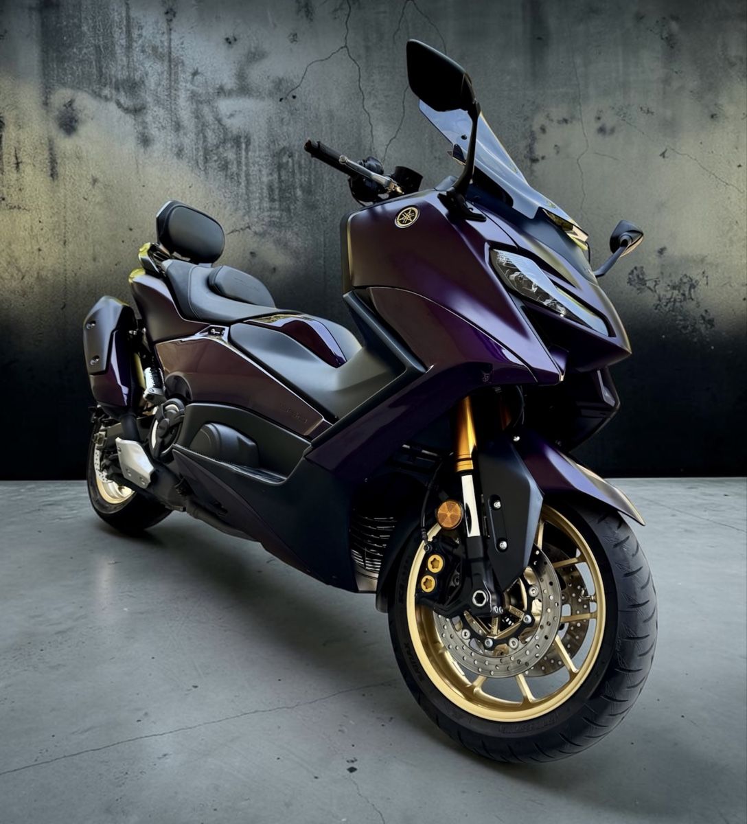 Yamaha Scooters: Yamaha T-Max Tech-Max XP 560 – Gebraucht aus Bösingen von ormiaszka