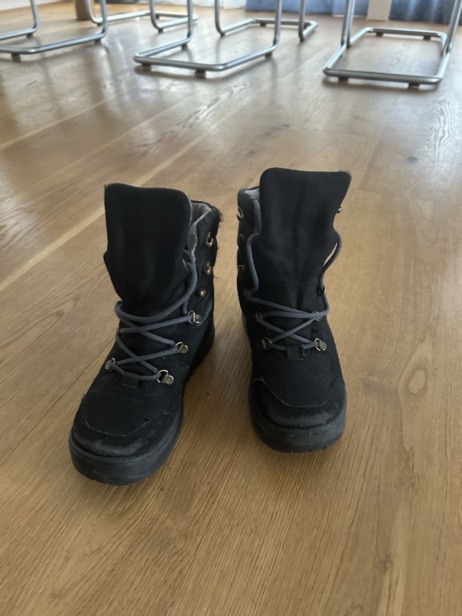 Scarpe per ragazzi: Winterschuhe – Usato da Kirchberg SG venduto da irirob 1