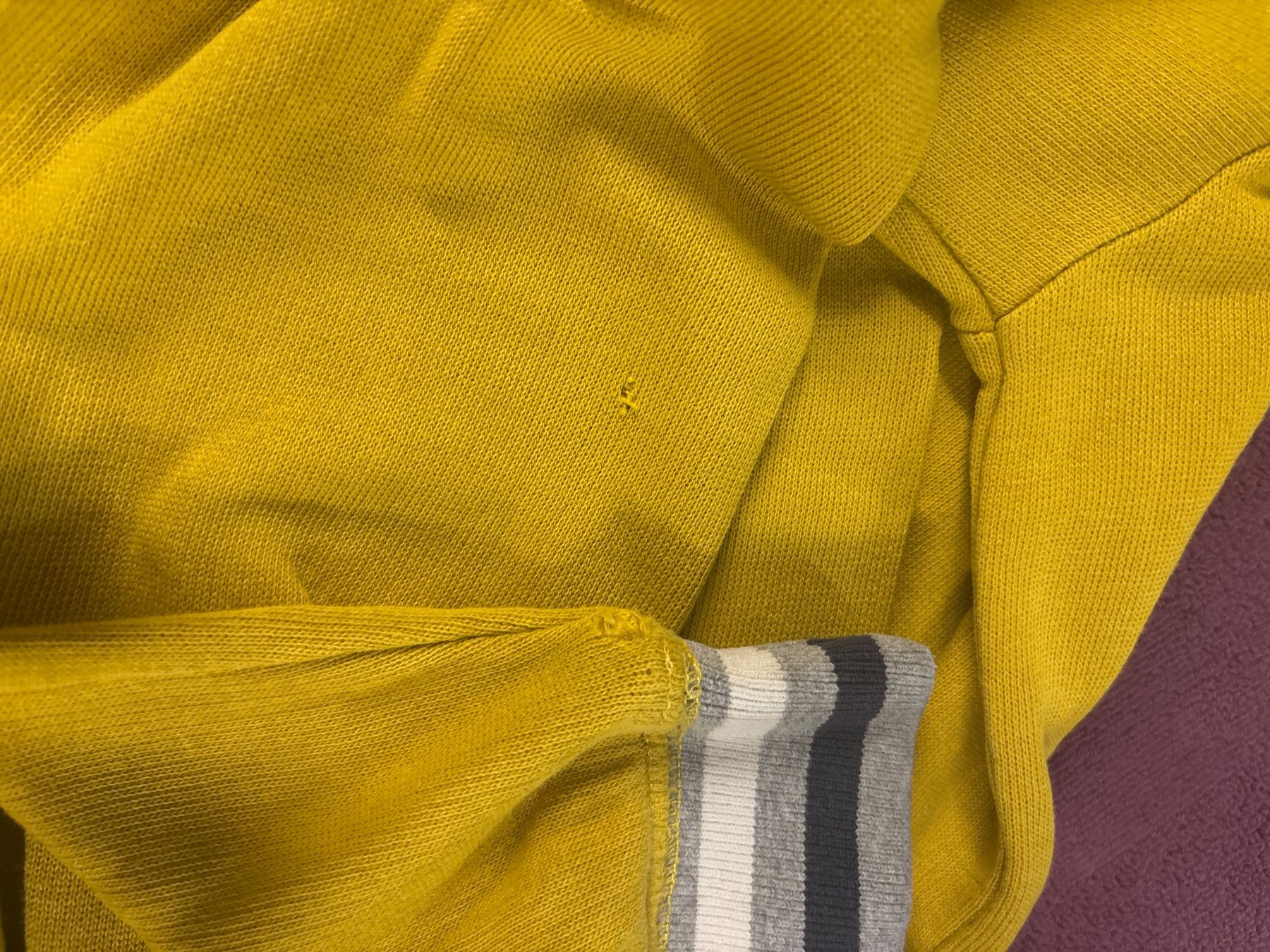 Benetton Pulls et sweat-shirts: Benetton Pullover Baumwolle 140 – D'occasion à Regensdorf par Piritatti 5