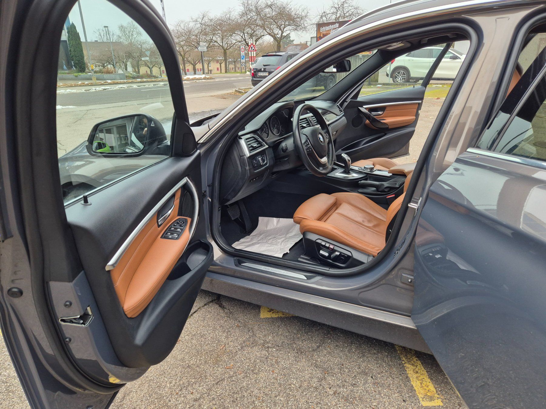 BMW Automobili: BMW 330i Touring xDrive – Usato da Grenchen venduto da Andreeandr 5