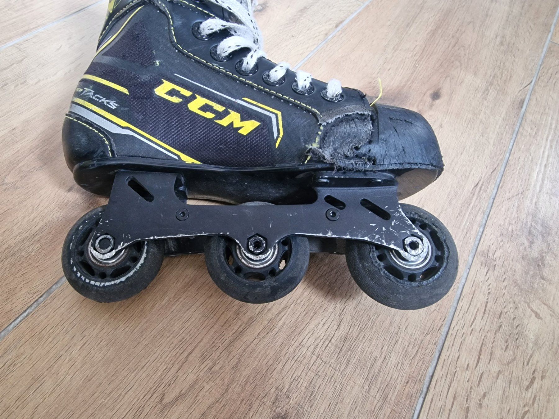 Ccm Pattini in linea & Pattini a rotelle: Kinder Inlineskates CCM Grösse 32 – Usato da Knonau venduto da nicdorf 4