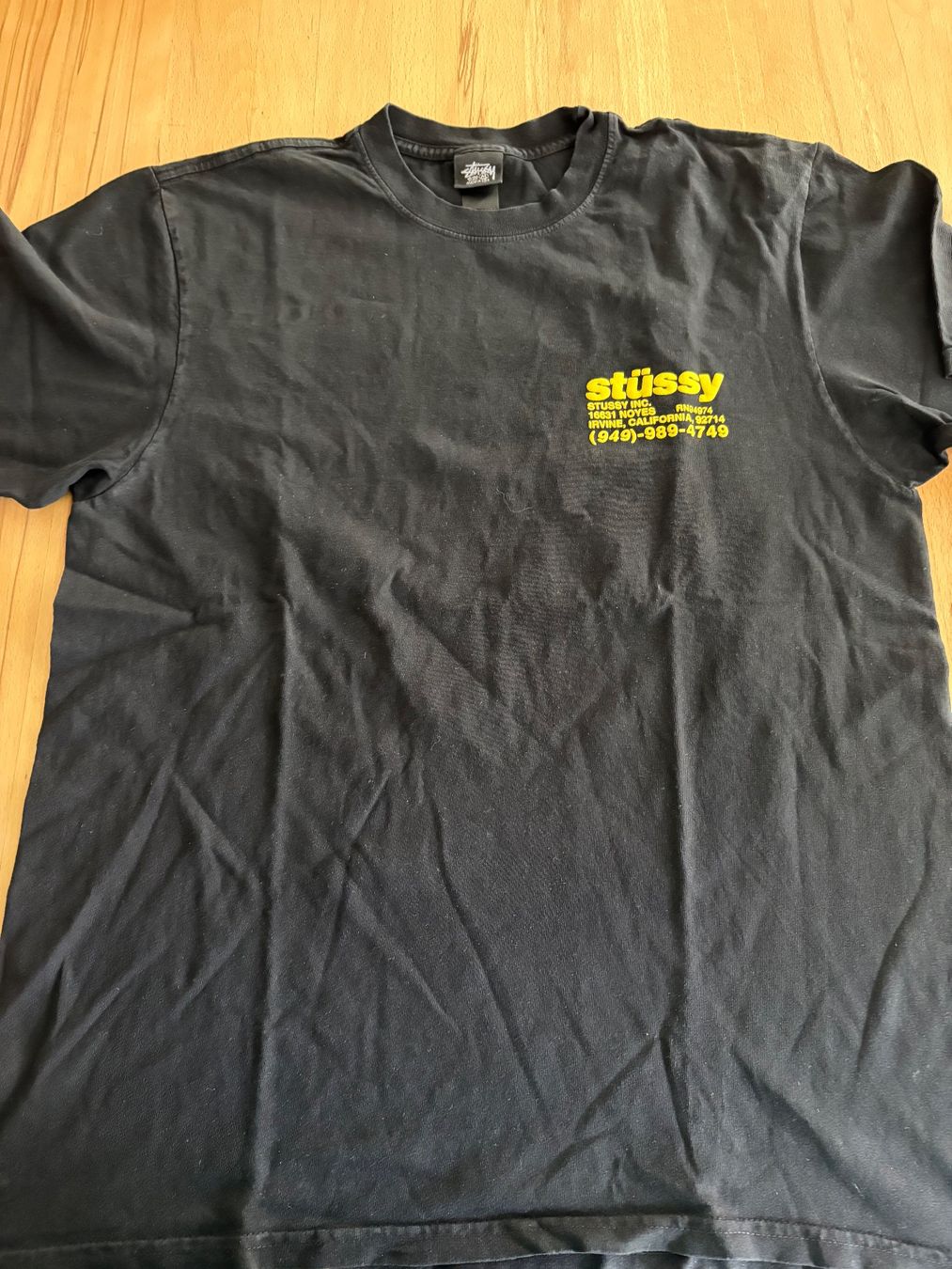 Stüssy T-shirts: T-Shirt - Grösse M - stüssy – D'occasion à Oberuzwil par jabano