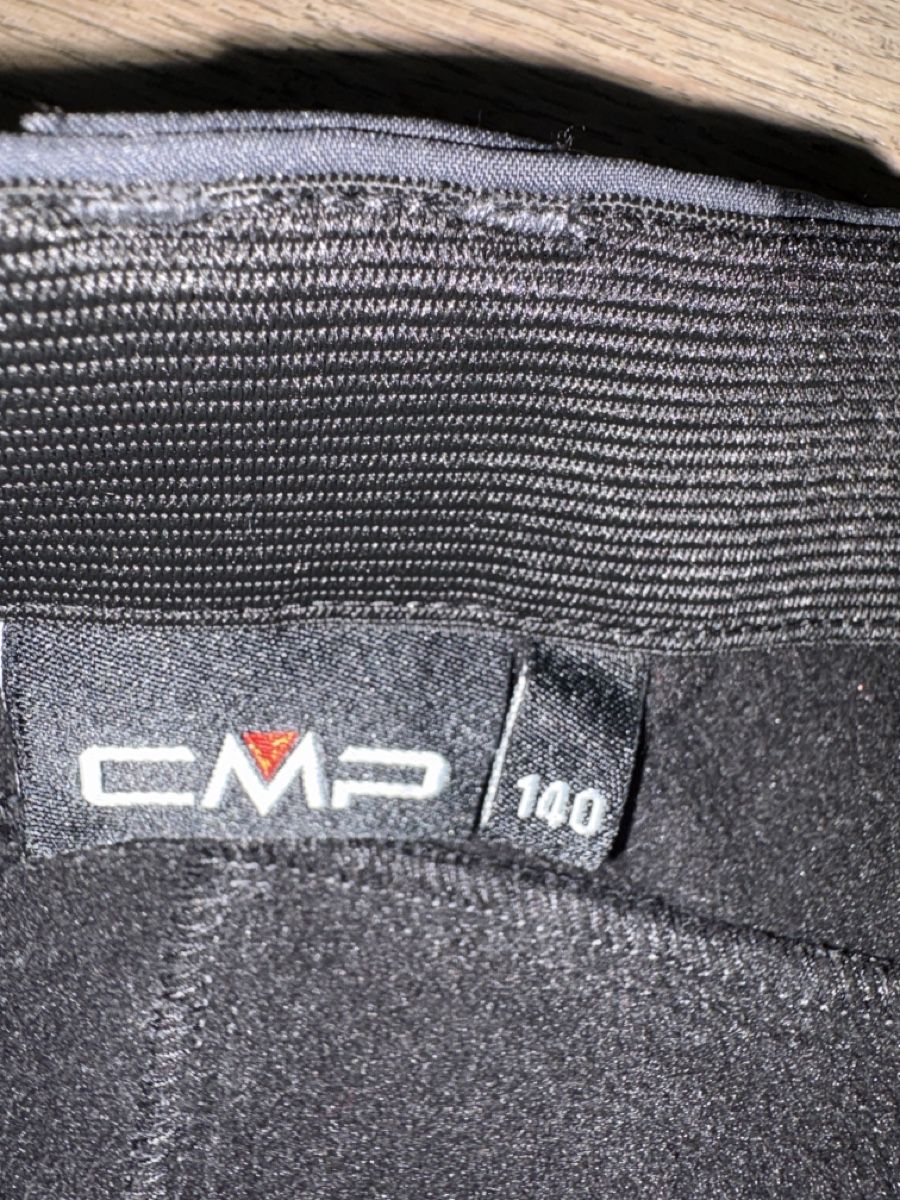 CMP Pantalons: Softshellhose CMP u. Icepeak Gr.140 – D'occasion à Birmensdorf ZH par Duraj 2