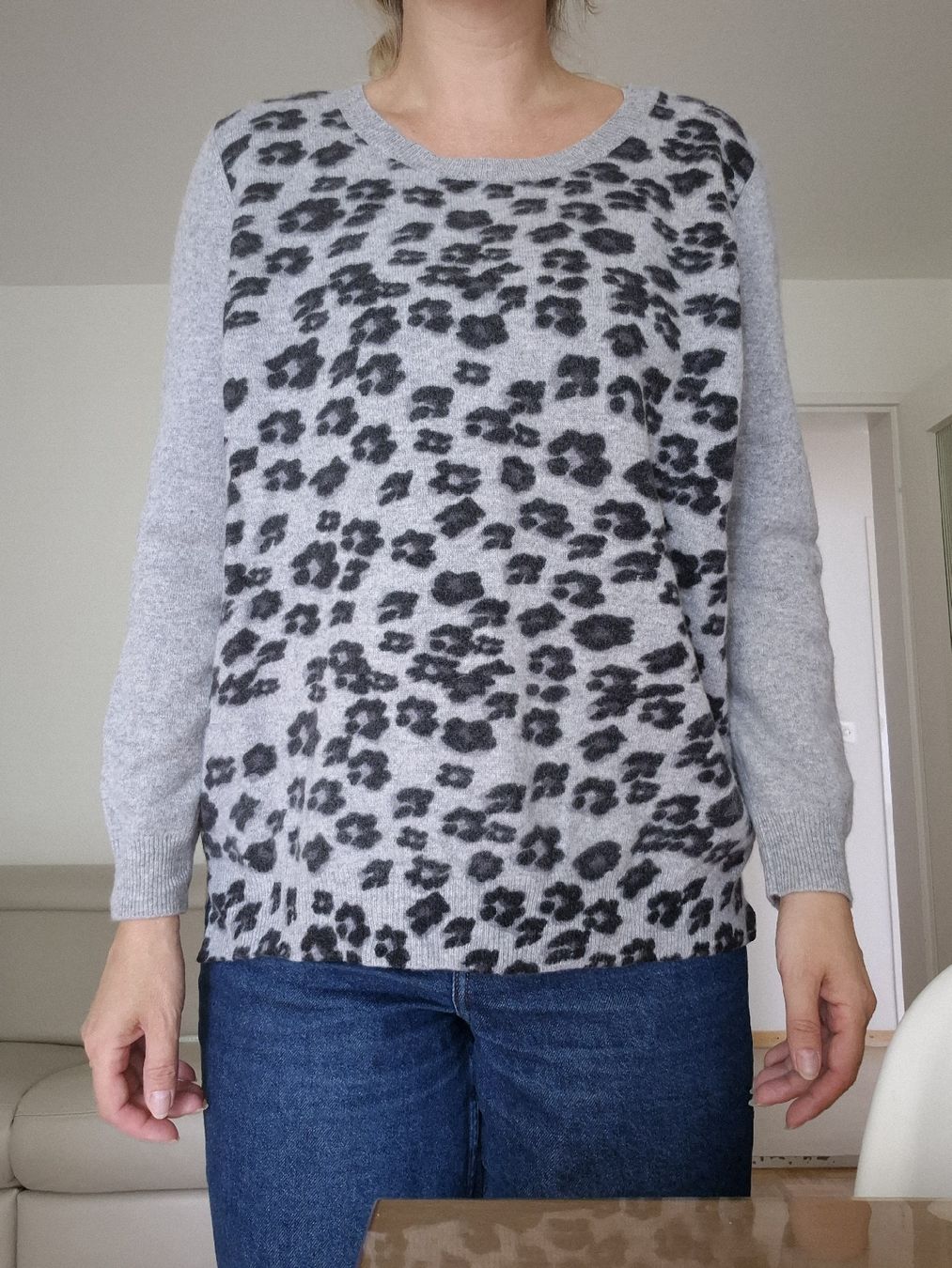 Peter Hahn Maglioni & Felpe: Peter Hahn Kaschmirpullover, Gr. 48, Grau/Schwarz Top – Usato da Winterthur venduto da ann_7lxx