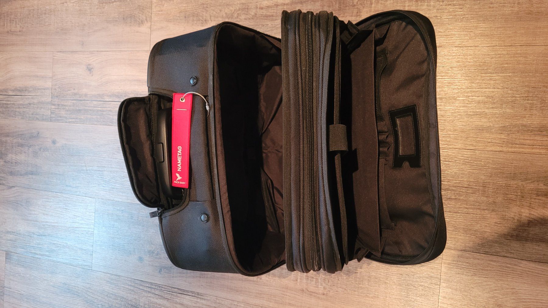 Valigie: Rollkoffer mit variablen Taschen, abschliessbar – Usato da Aarwangen venduto da Striezi01 8