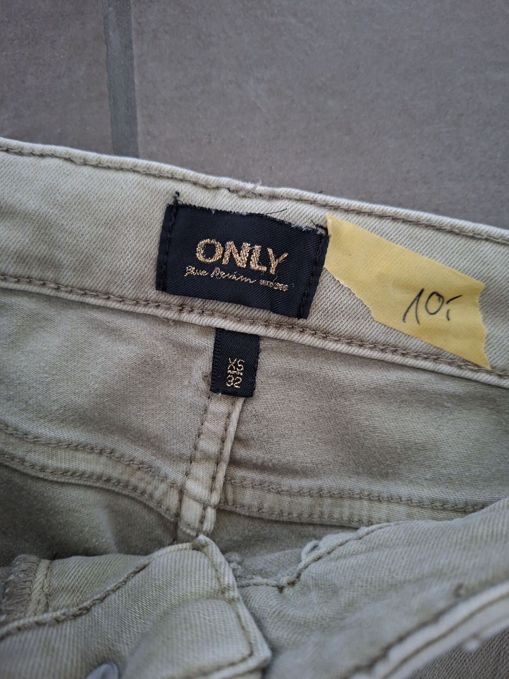 Only Jeans: Only Jeans gr.xs  – Gebraucht aus Flurlingen von Atea8 1