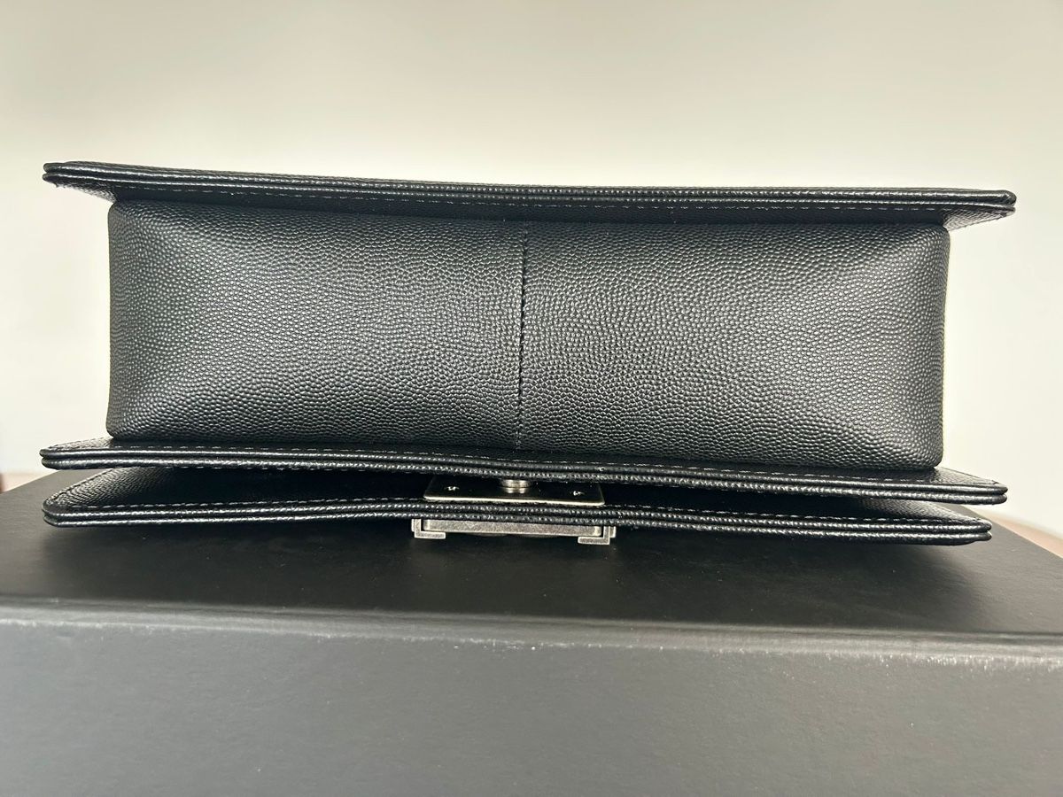 Chanel Borse da donna: Neuwertig Chanel Boy  Kaviarleder Full Set  nur 2x getragen! – Nuovo (secondo la descrizione) da zürich venduto da ritas0102 7