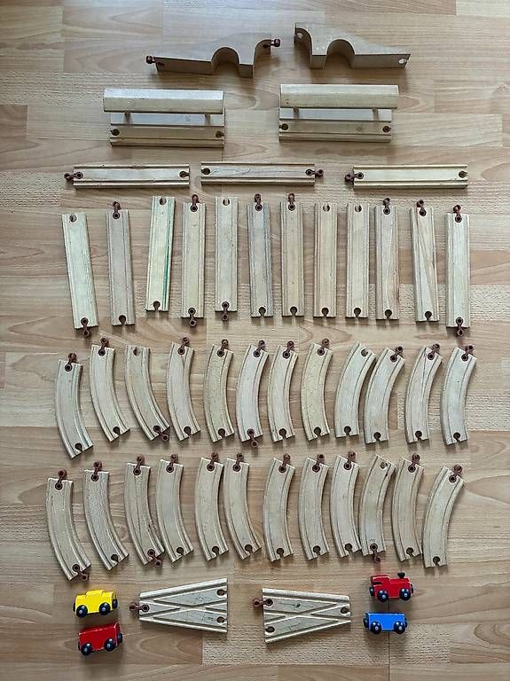 Giocattoli: Holzeisenbahn im Brio-Stil – Usato da Baden venduto da anbas