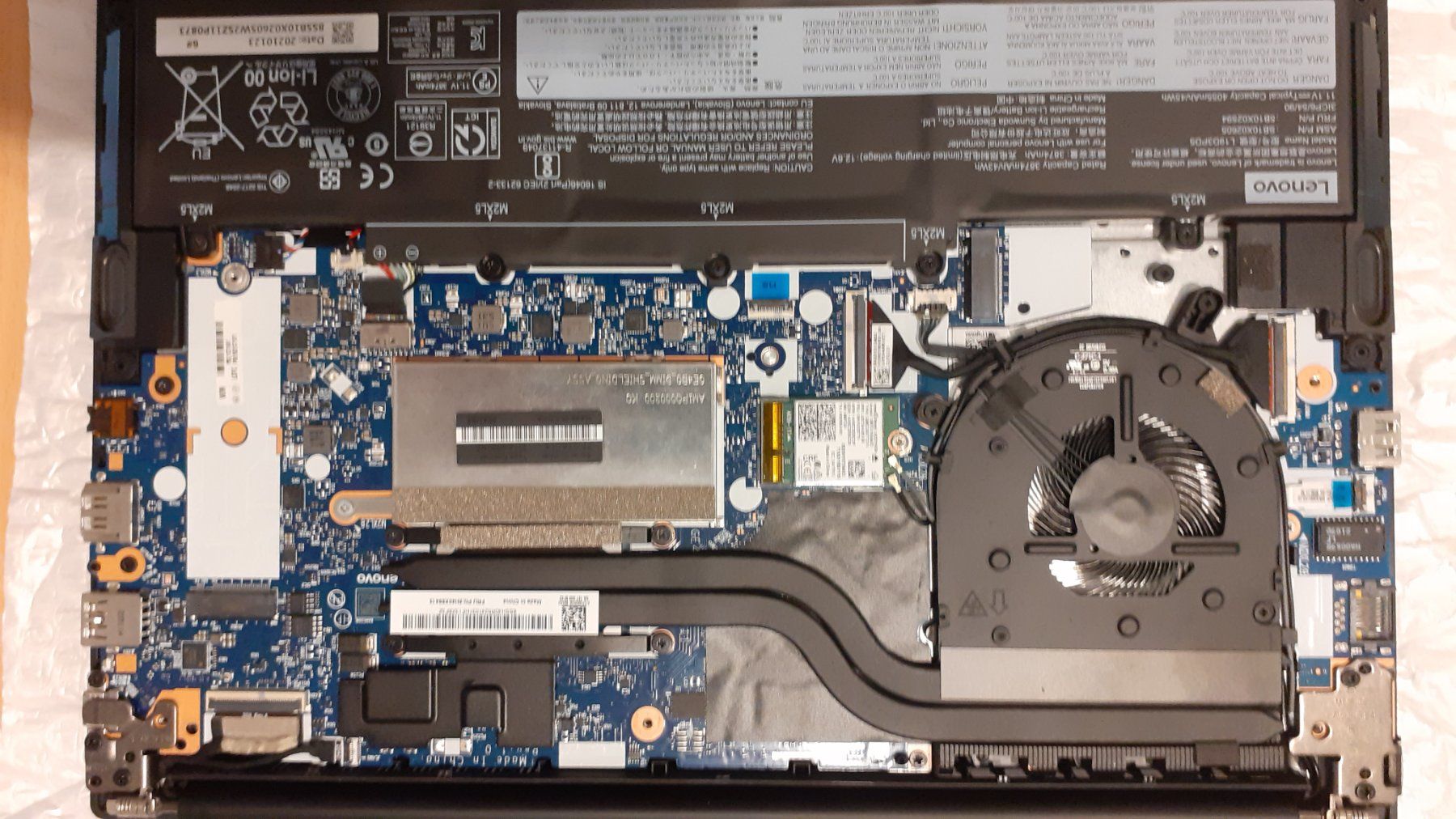 Lenovo Portables: Lenovo ThinkPad E14 Gen.2 – D'occasion à Chur par Blackbook 3