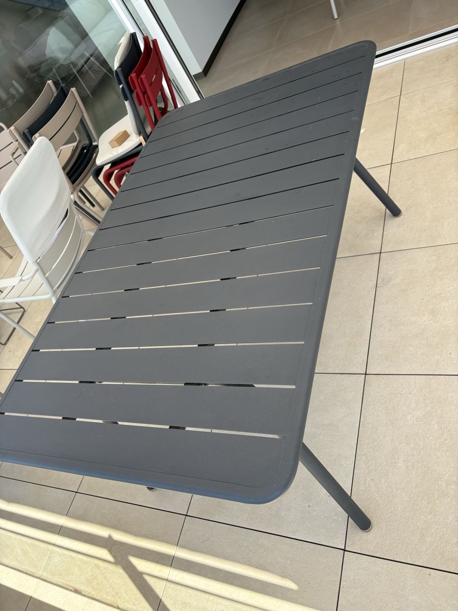 Tische: Table Fermob Luxembourg  – Gebraucht aus Pully von Kingarthur5 2