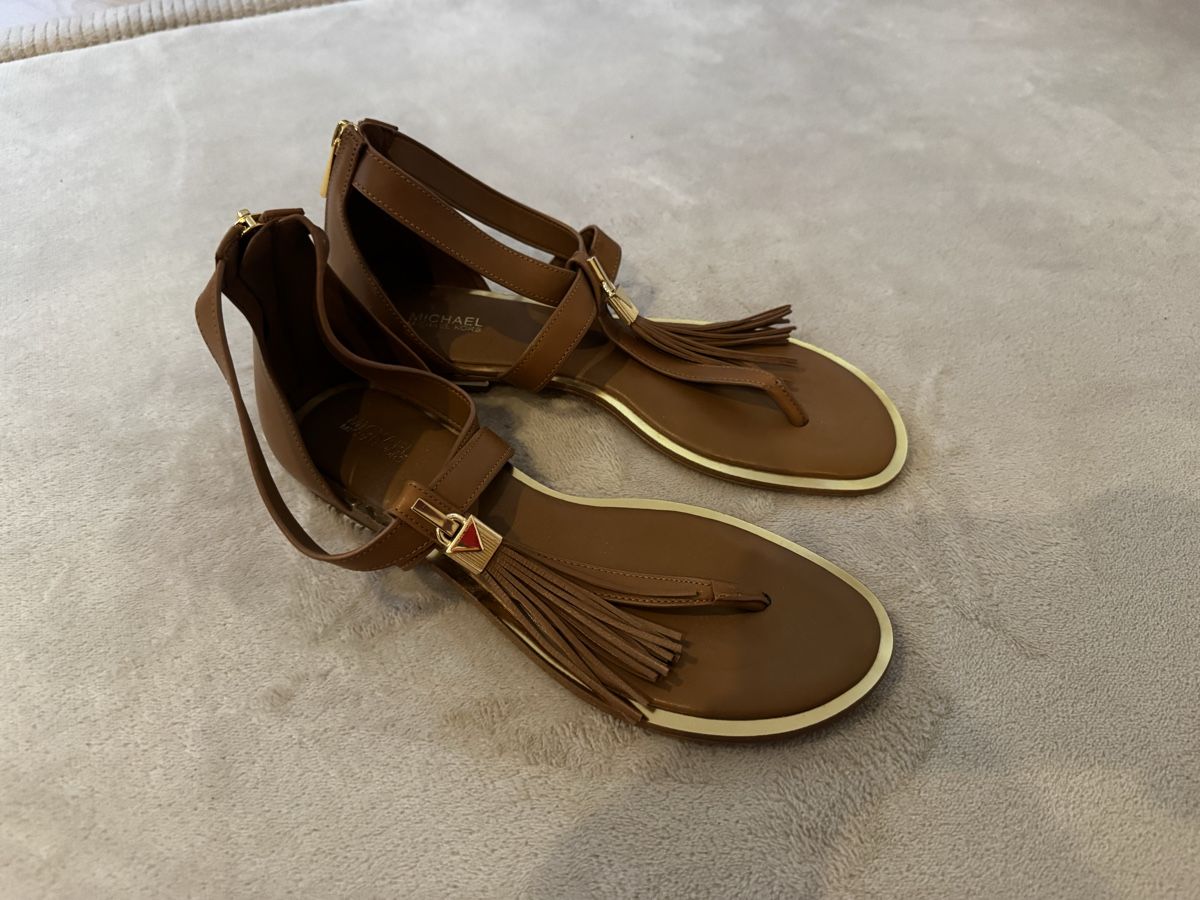 Michael Kors Chaussures femmes: Michael Kors Sandalen Grösse 7.5 – D'occasion à Madetswil par slougan88 6