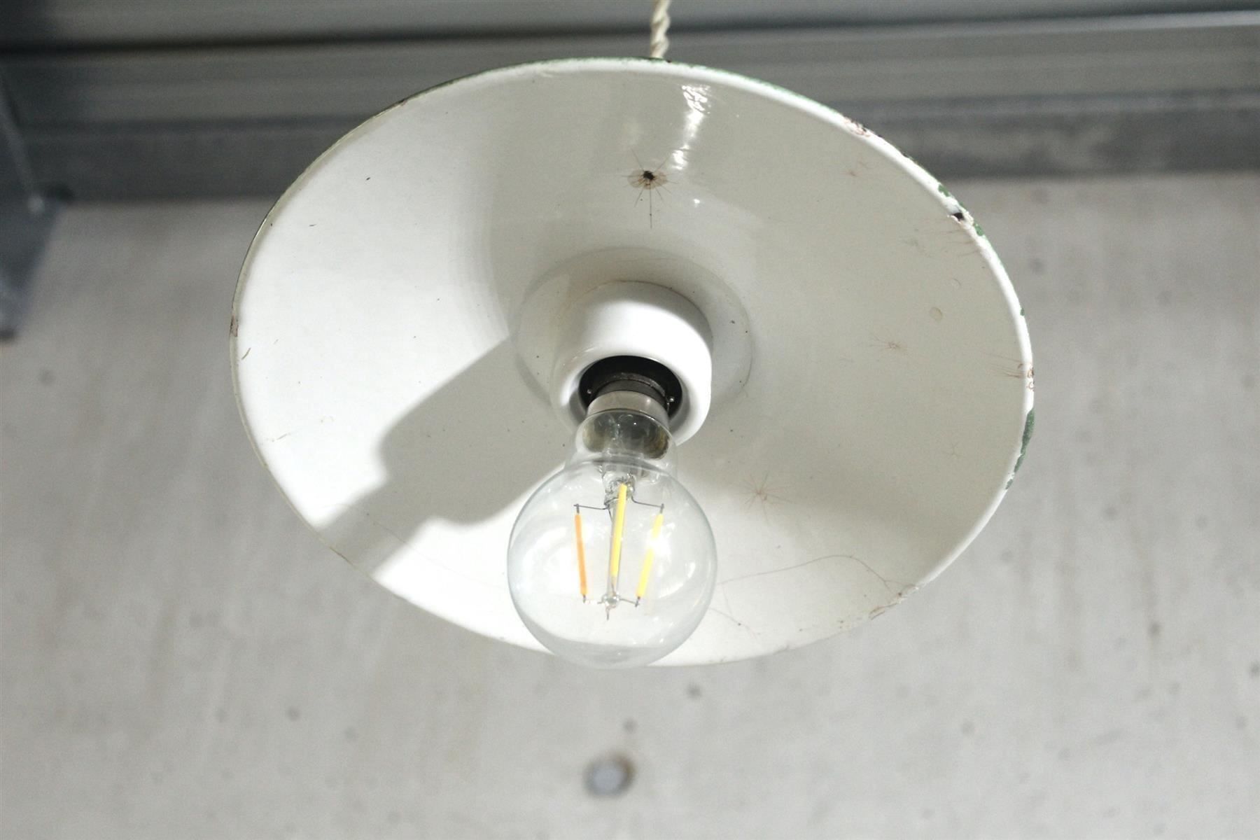 Kronleuchter & Deckenlampen: INDUSTRIEDESIGN - JUGENDSTIL - Lampe, Emaille, um 1910 – Gebraucht aus Bern von kultiges 8