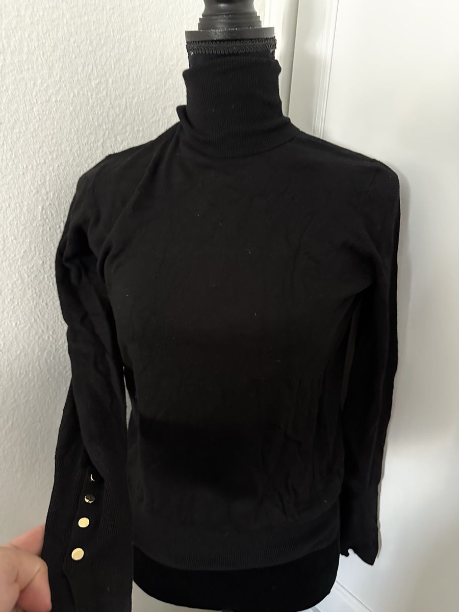 Pullover & Sweatshirts: Rollkragenpulli Schwarz Gold – Gebraucht aus Richterswil von chikolina01