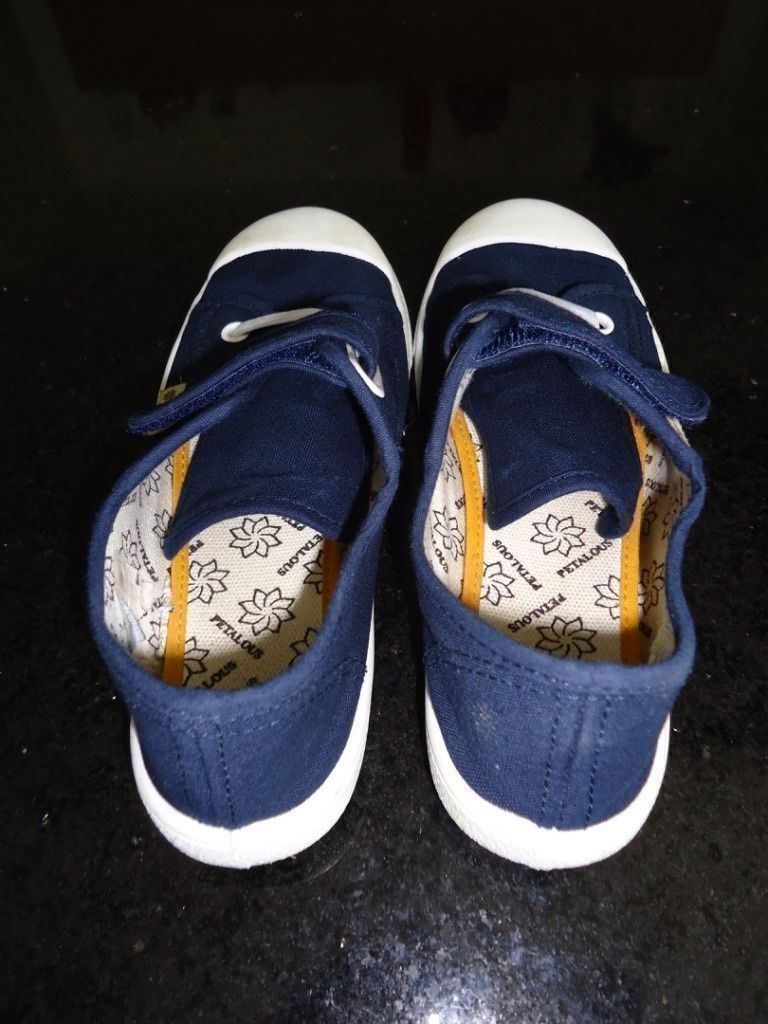 Scarpe per ragazzi: Stoffschuhe von Petalous, Grösse 33 – Usato da Wohlen AG venduto da Michi761 1