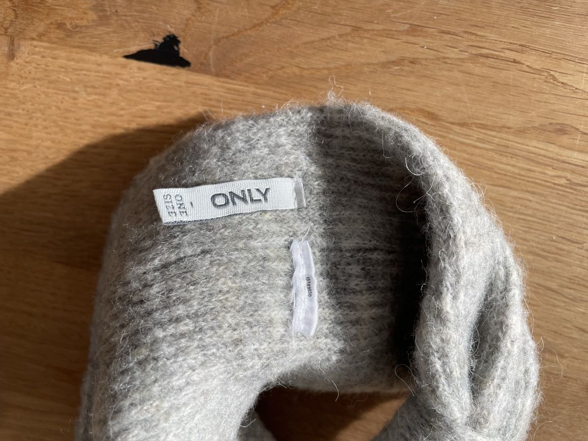 Hüte, Mützen & Caps: Only Stirnband – Gebraucht aus Mauren von ste_t6yg 1