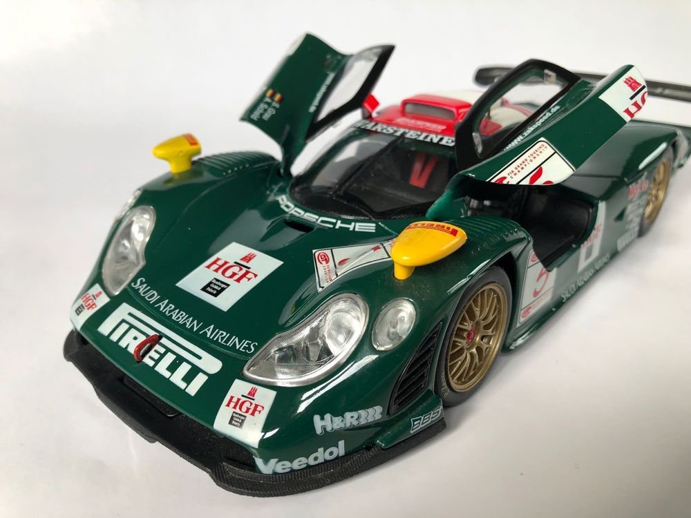 MAISTO 1/18 - PORSCHE 911 GT1 LE MANS - 38873