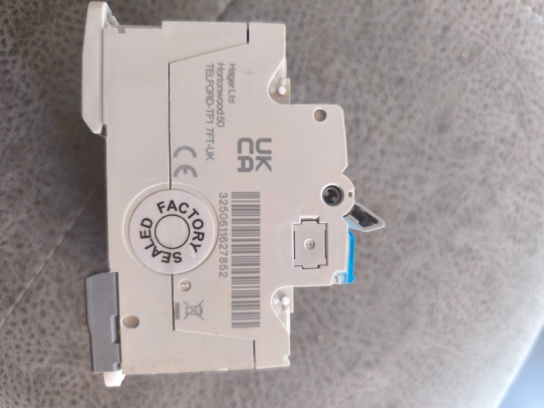 Interruttori: Hager FI CDB 640E 40A 30mA Typ B – Nuovo (secondo la descrizione) da Bronschhofen venduto da Adagio_1 1