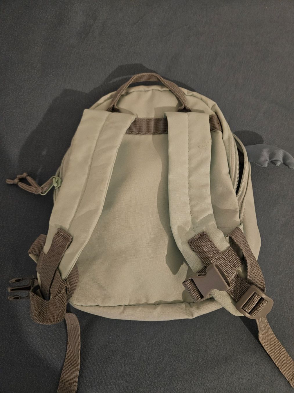 Borse & Zaini: Süsser Kinderrucksack Drache, beige, neuwertig – Nuovo (secondo la descrizione) da Sennhof (Winterthur) venduto da HG2019 1