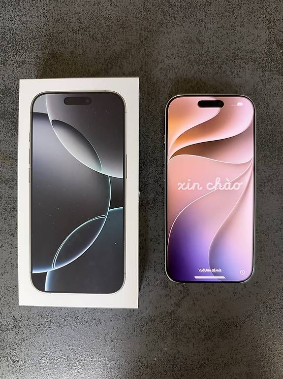 Telefoni cellulari / Smartphones: iPhone 16 Pro 256GB weiss – Usato da Scherzingen venduto da polini42