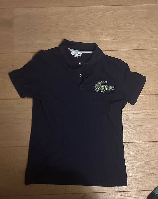 Magliette Polo: Polo Lacoste – Usato da Neuchâtel venduto da eli_kz9z