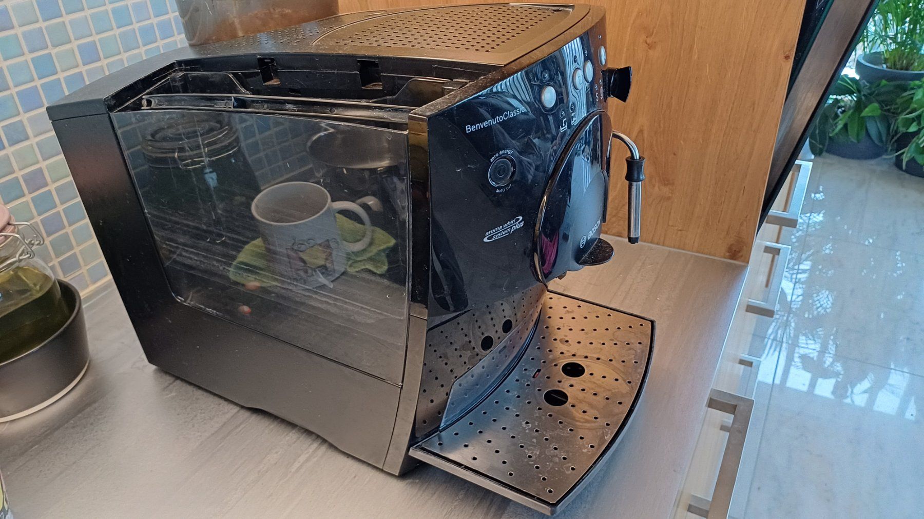 Bosch Macchine per caffè & Macchine per espresso: Kaffeemaschine Vollautomat Bosch Kaffee – Difettoso da Degersheim venduto da Alphi 1