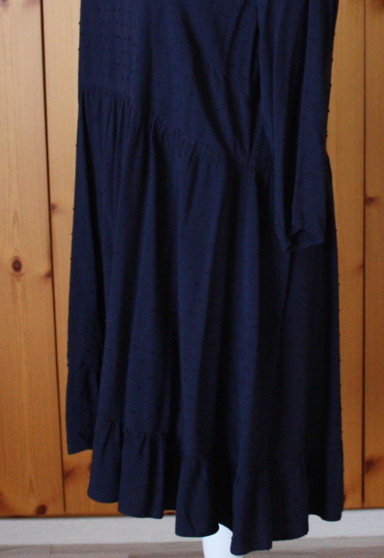 Vestiti: Kleid Langarm  blau Gr. XL – Usato da Flüelen venduto da Diversicum-Curvy 5