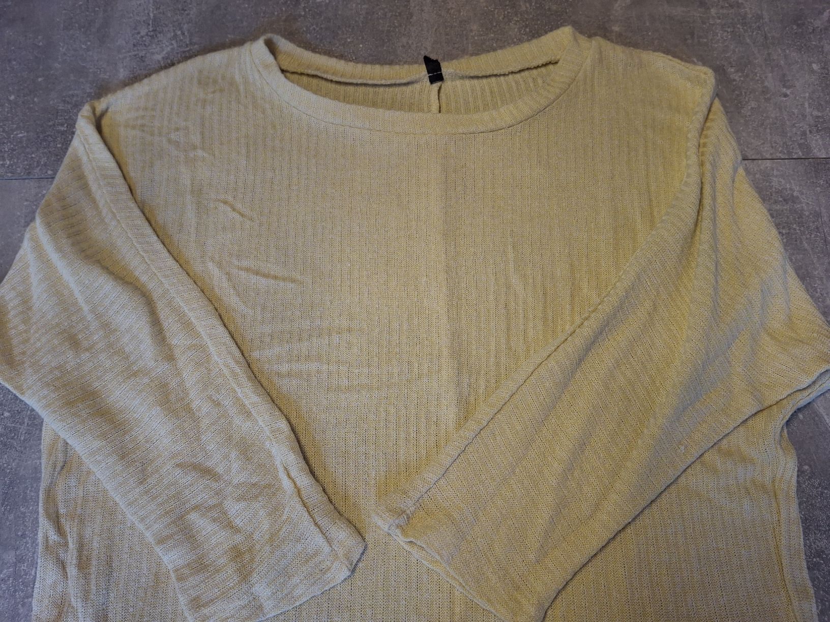 Pullover & Sweatshirts: Pull léger jaune pastel taille S marque Chicorée – Gebraucht aus Villiers von san_jn5w 6