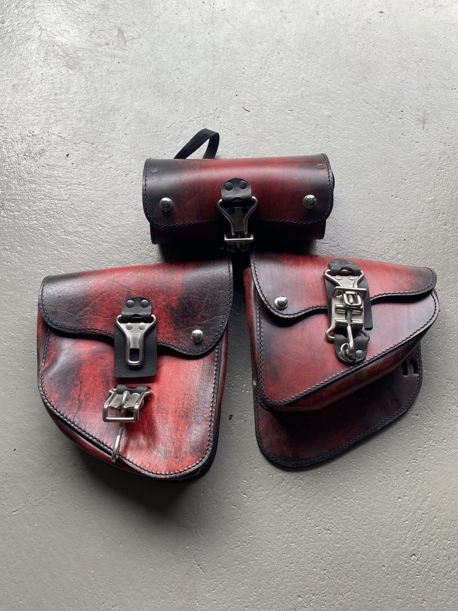 Taschen: Ledertaschen / Seitentaschen Harley – Gebraucht aus Ramsen von sve_62tt