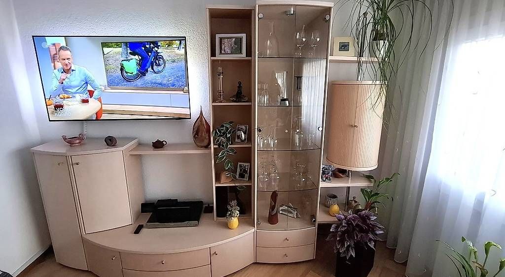 TV Möbel: Wohnwand und Siideboard – Gebraucht aus Obfelden von Dmx6t947 1