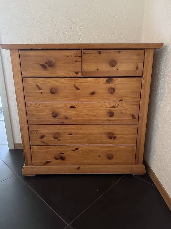 Cassettiere: Commode 6 tiroirs en pin massif – Usato da Corcelles-Payerne venduto da ano_rhf8 1
