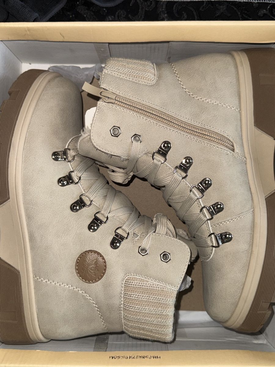 Scarpe da donna: ASHTON AUBRY WINTERSTIEFEL GRÖSSE 39 – Nuovo (secondo la descrizione) da Schlieren venduto da kle_dis 1