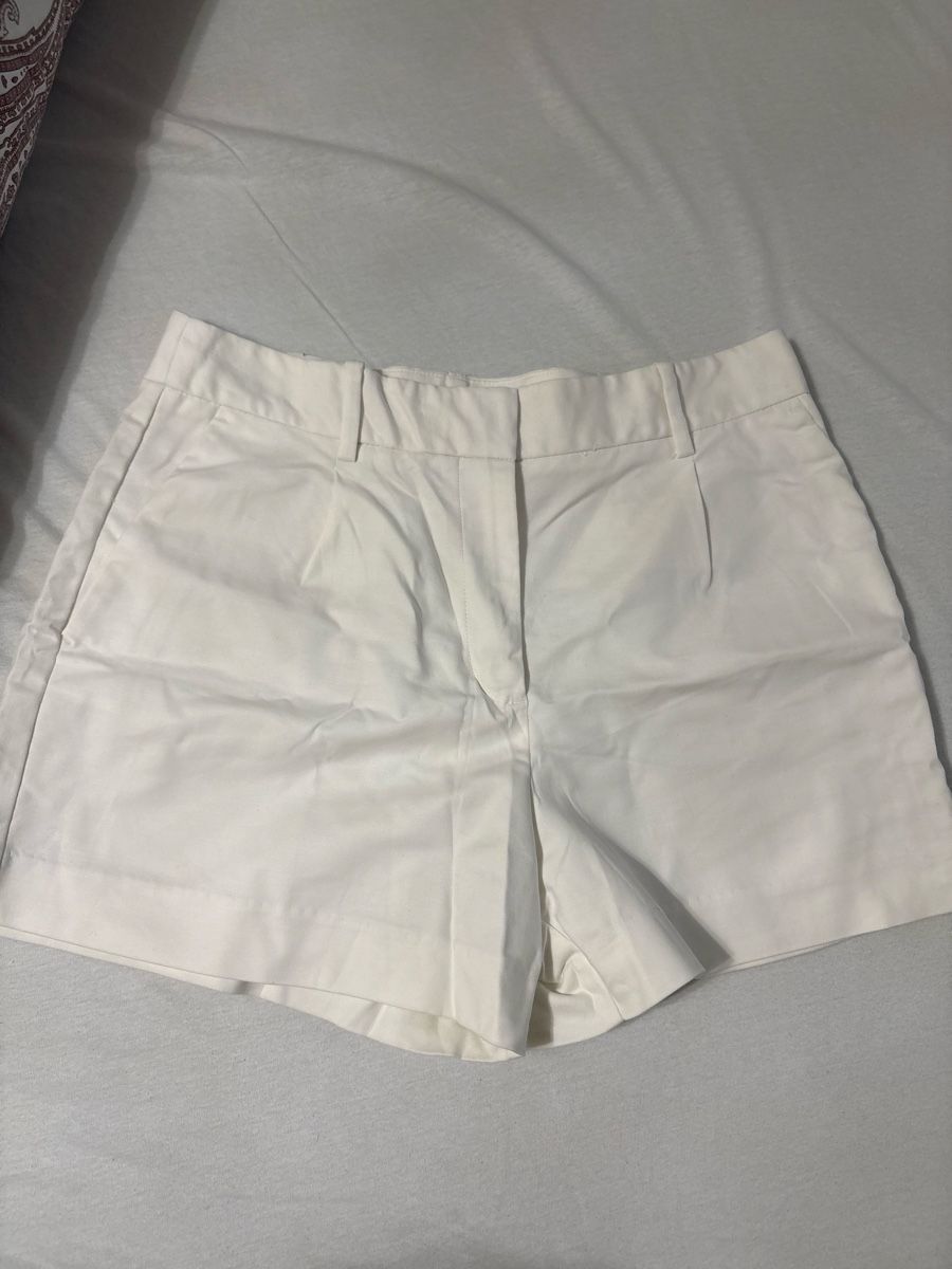 Pantaloni: Kurze weiße Hose Gr. M – Usato da Würenlos venduto da dje_y9tb