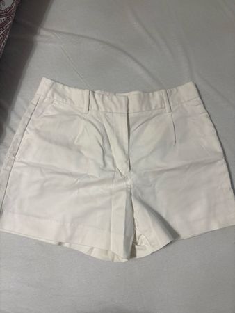 Kurze weiße Hose Gr. M