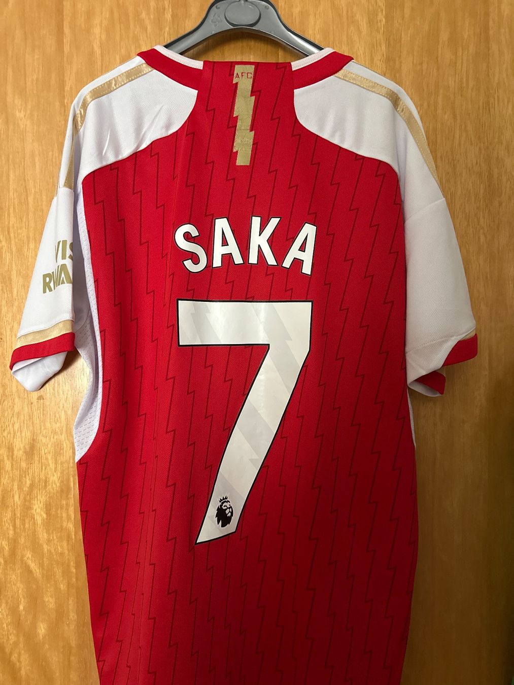 Arsenal Canottiere & Pantaloni: Maillot d’Arsenal floqué Saka – Usato da Vétroz venduto da mat_ng2x 1