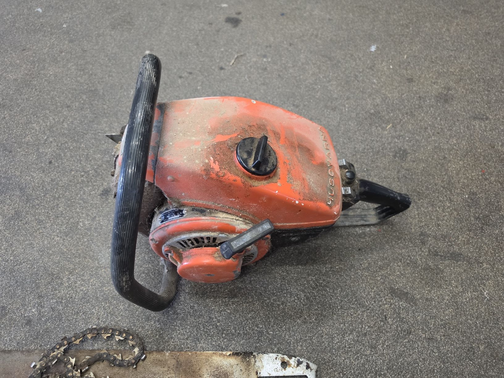 Husqvarna Sägen: Motorsäge Antik  – Defekt aus Dürrenroth von ben_h8rx 1