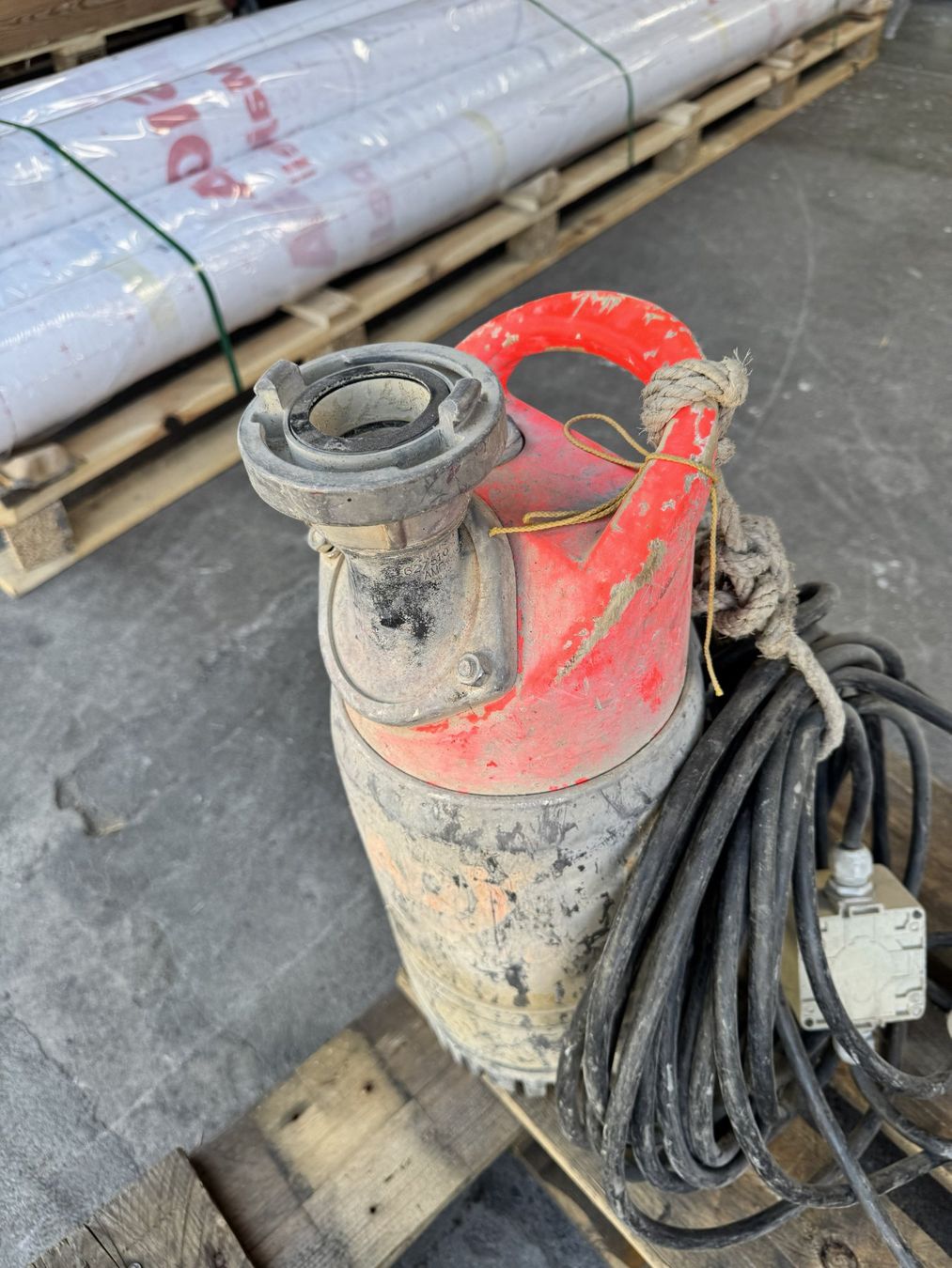 Pumpen & Teile: Tauchpumpe 16A – Gebraucht aus Hunzenschwil von Zubler_AG_5502